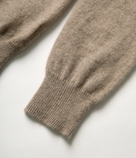 100% cashmere soft and fluffy cloud-like knitted sweater Tracymade