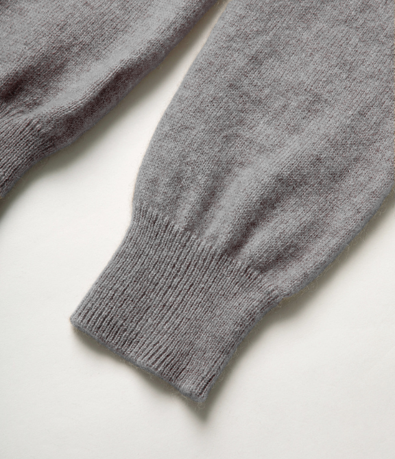 100% cashmere soft and fluffy cloud-like knitted sweater Tracymade
