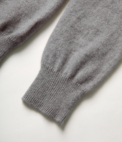100% cashmere soft and fluffy cloud-like knitted sweater Tracymade