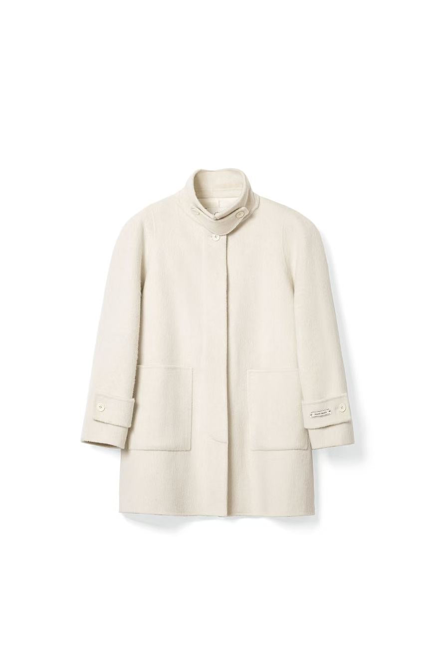 Round Neck Woolen Coat for winter Tracymade Free Size white