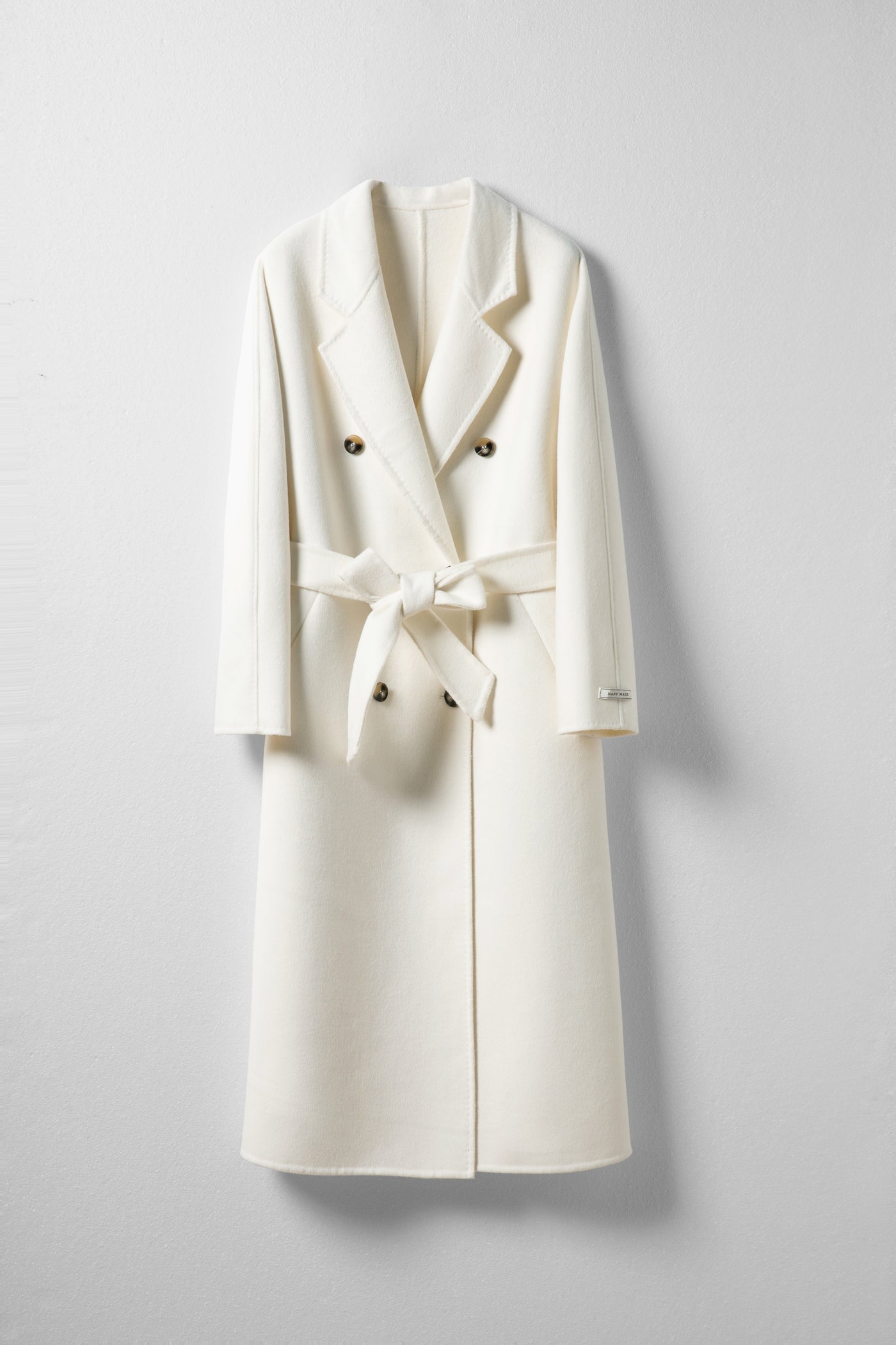 Plush Wool Coat With Belt Tracymade XS white