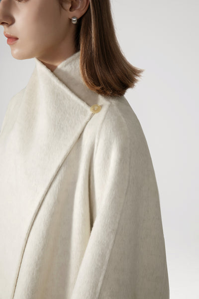 Woolen Coat With Belt Tracymade