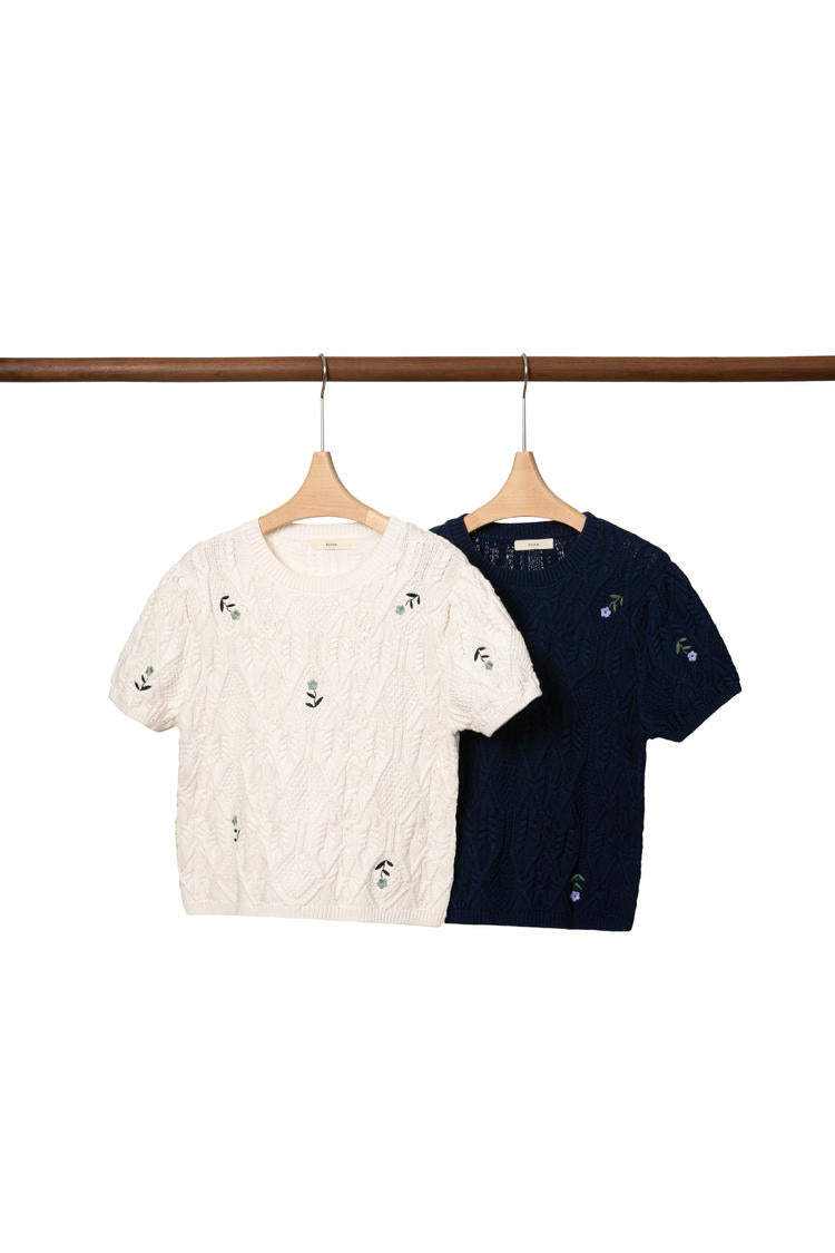 French laid-back embroidered knitted top Tracymade